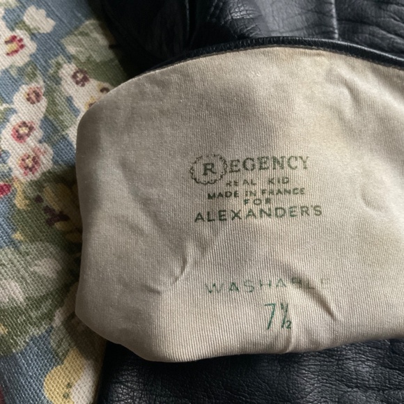 Vintage 1950s Black Leather Gloves Made by Regency for Alexander’s Brand.7 1/2 - Picture 4 of 8